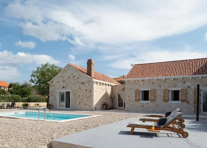 Olim Civitas فيلة *