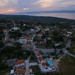 Villa Olim Civitas Škrip