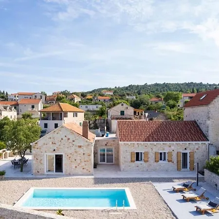 Olim Civitas Villa